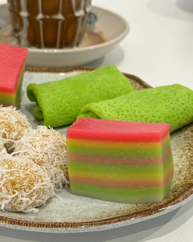 Lynns Food and Beverage JB